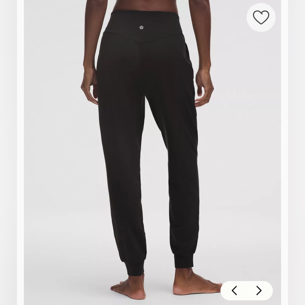 Lululemon Align Jogger 28’ Black with two pockets Size Small 6
